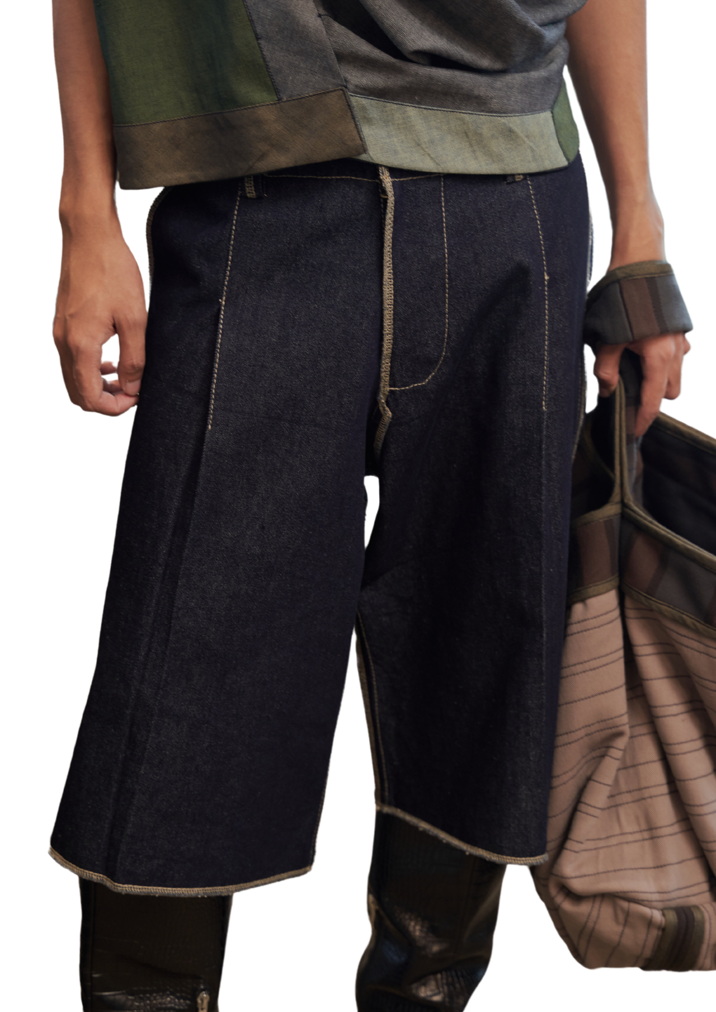 Sakay Shorts in Choco Denim