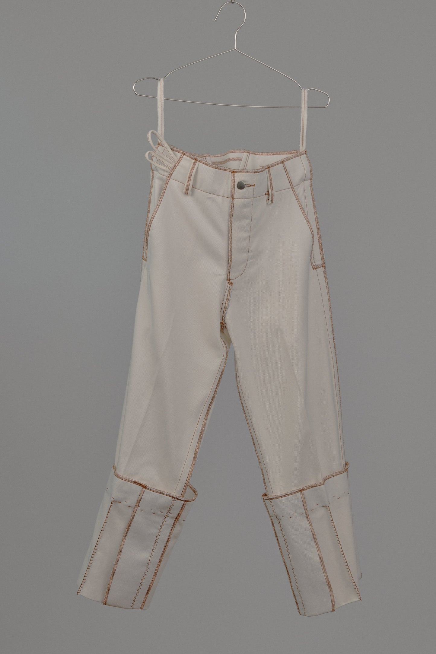 Fixed Cuff Jeans in Cream Canvas