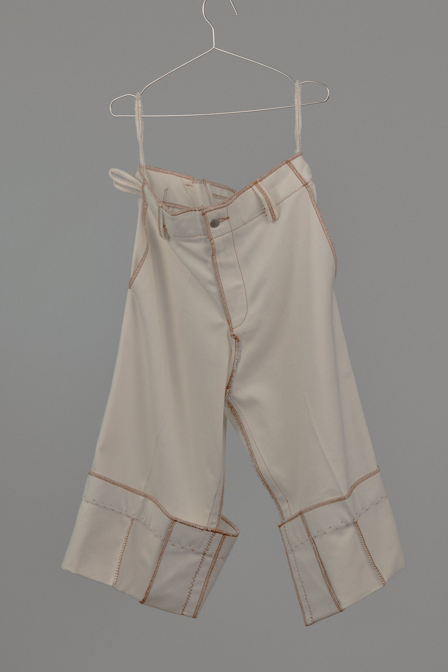 Liya Carpenter Jeans In Cream Canvas