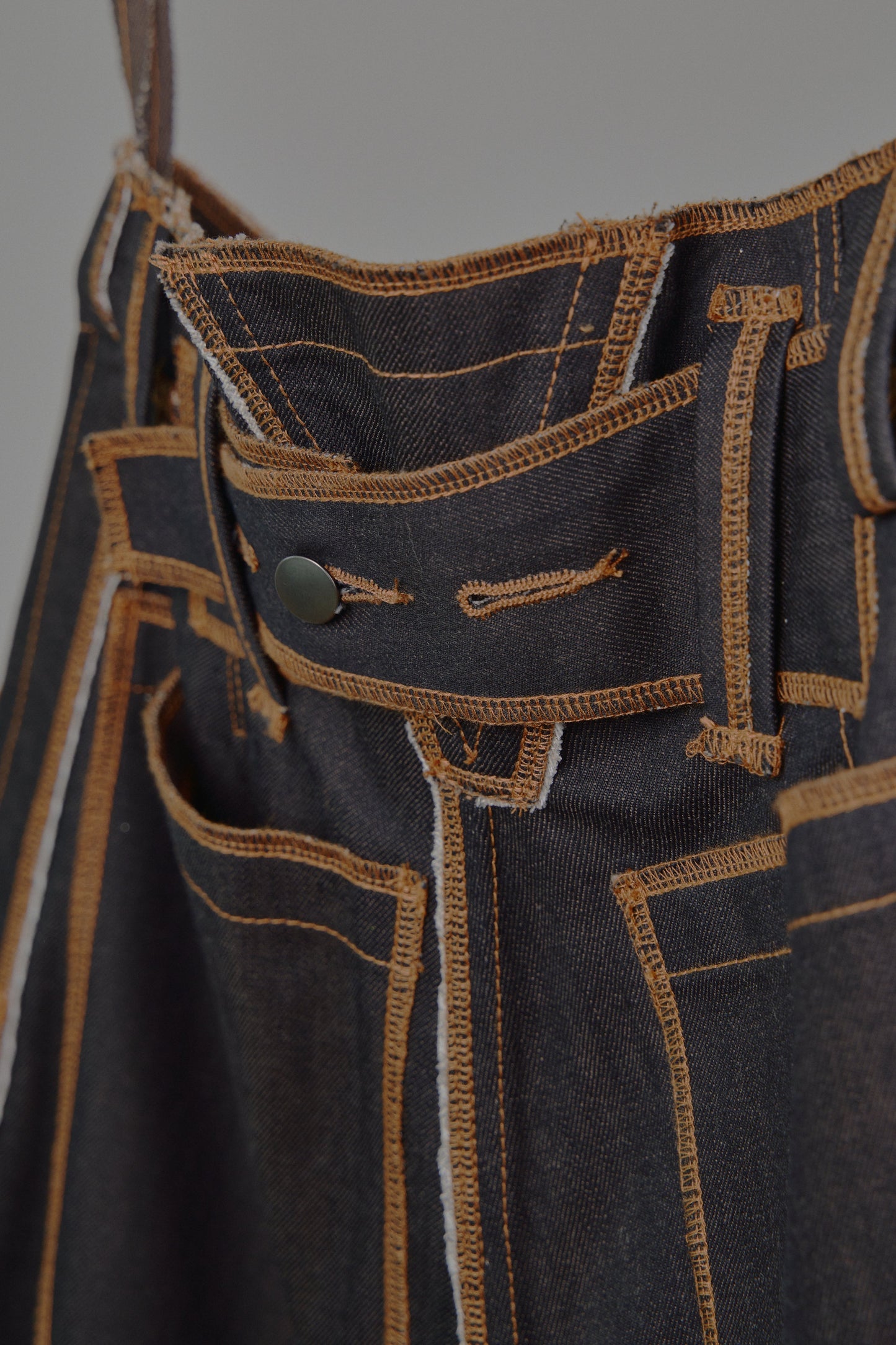 Sakay Shorts in Choco Denim